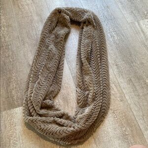 Luxurious Tan Faux Fur Infinity Scarf